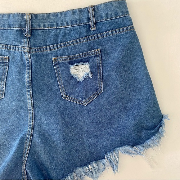 Shein distressed denim short shorts with frayed hem Size 16/18 - Picture 14 of 16